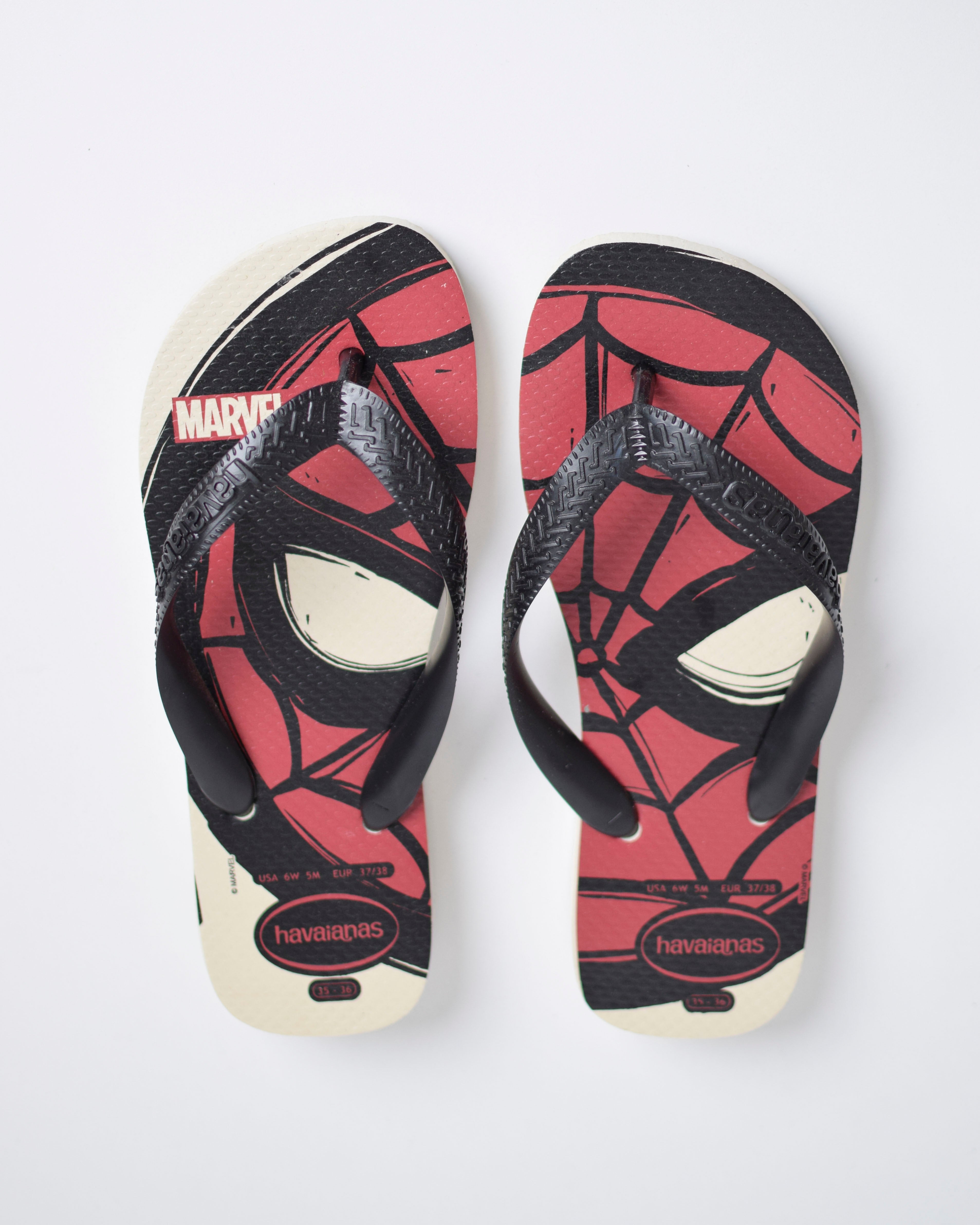 Top Marvel Spiderman Beige