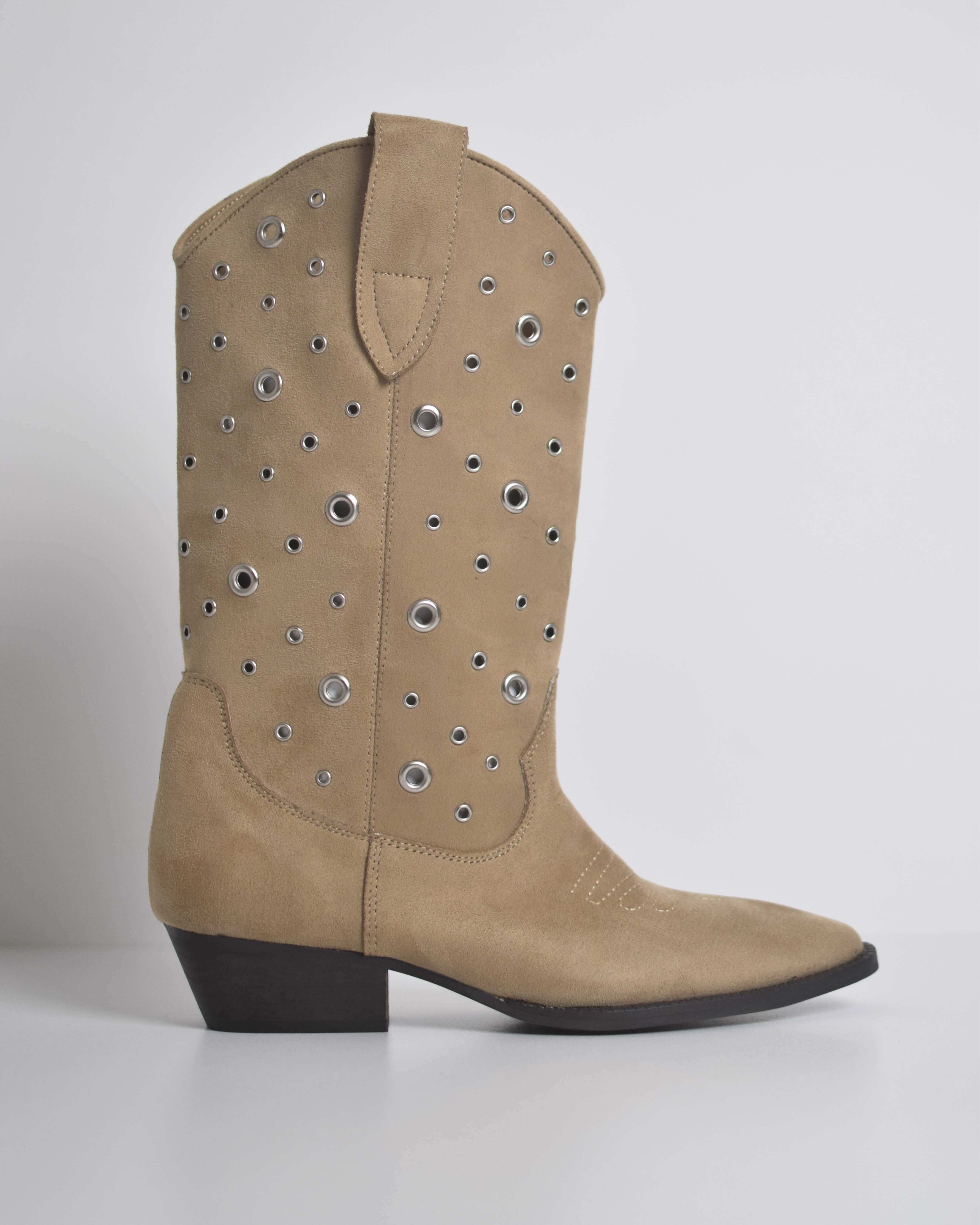 Stivale Con Occhielli