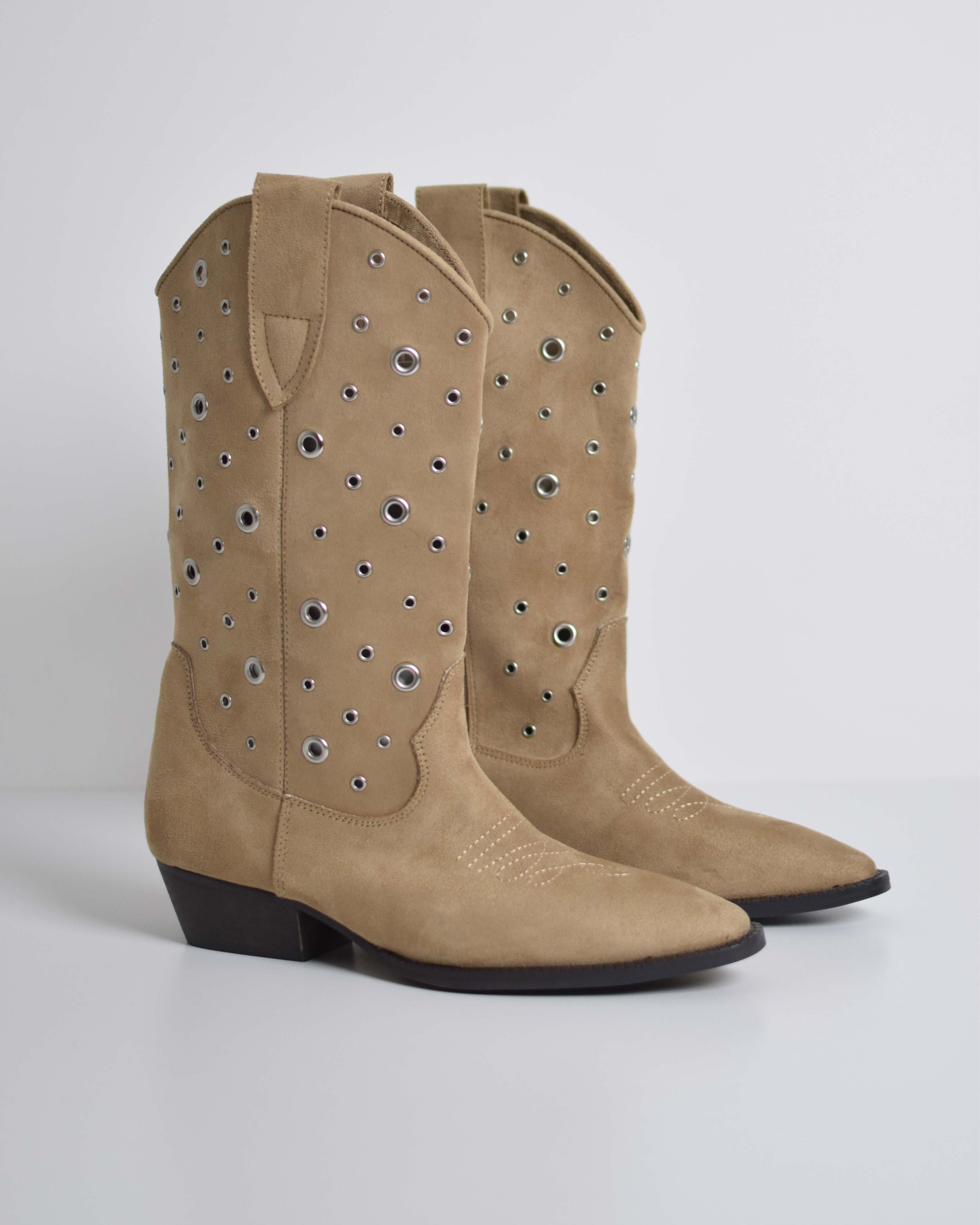 Stivale Con Occhielli