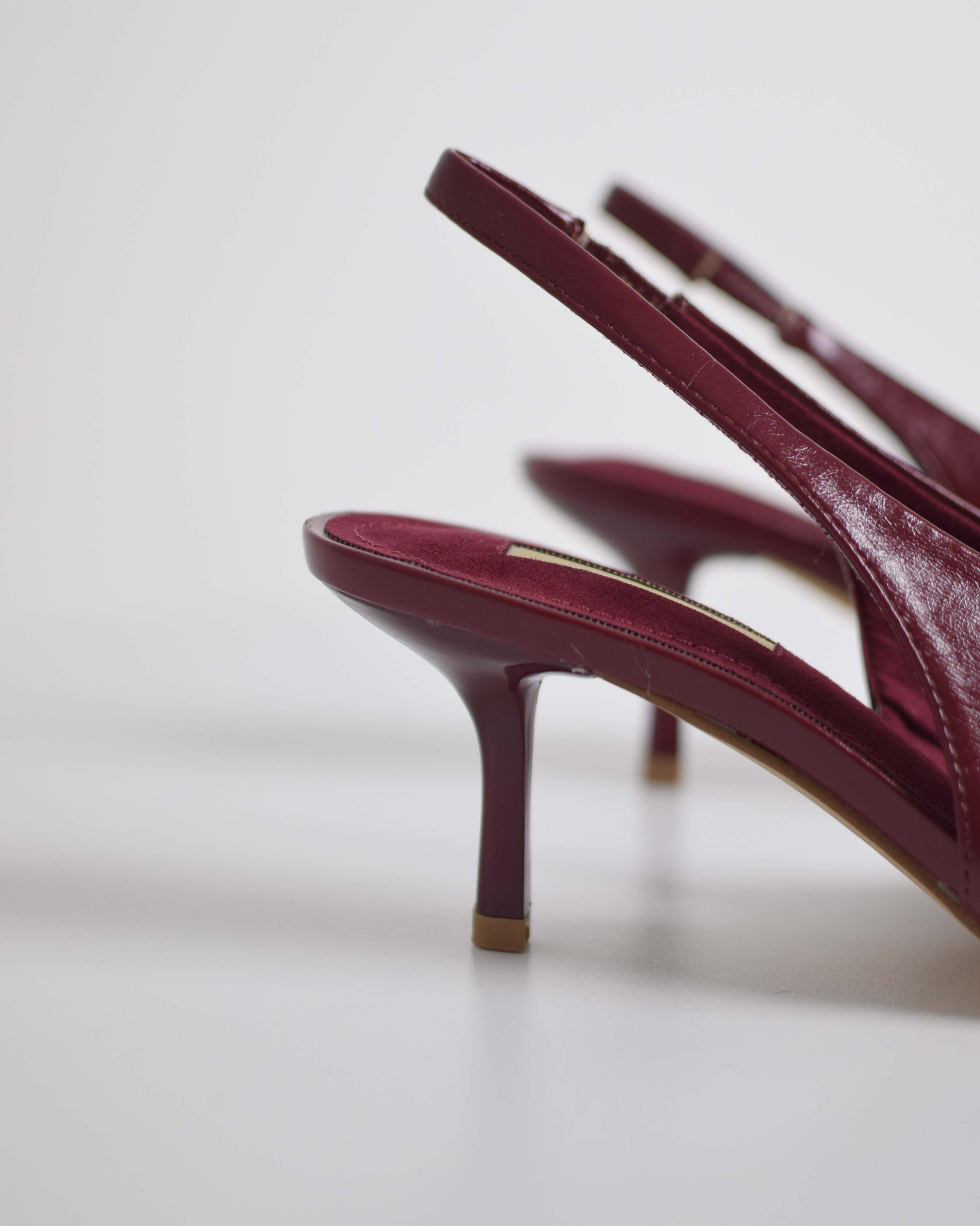 Decolletè Con Elastico