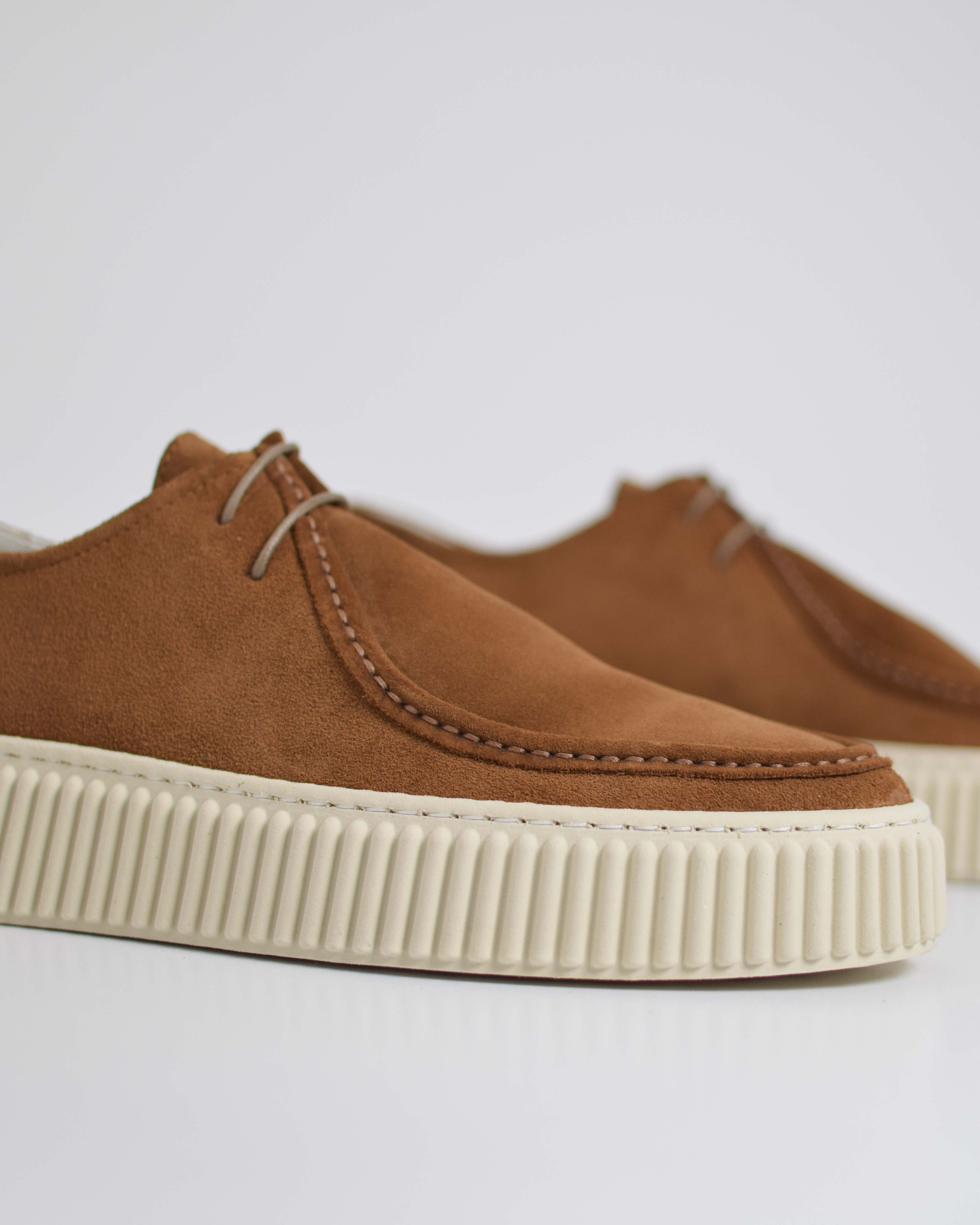 Sneakers in pelle scamosciata