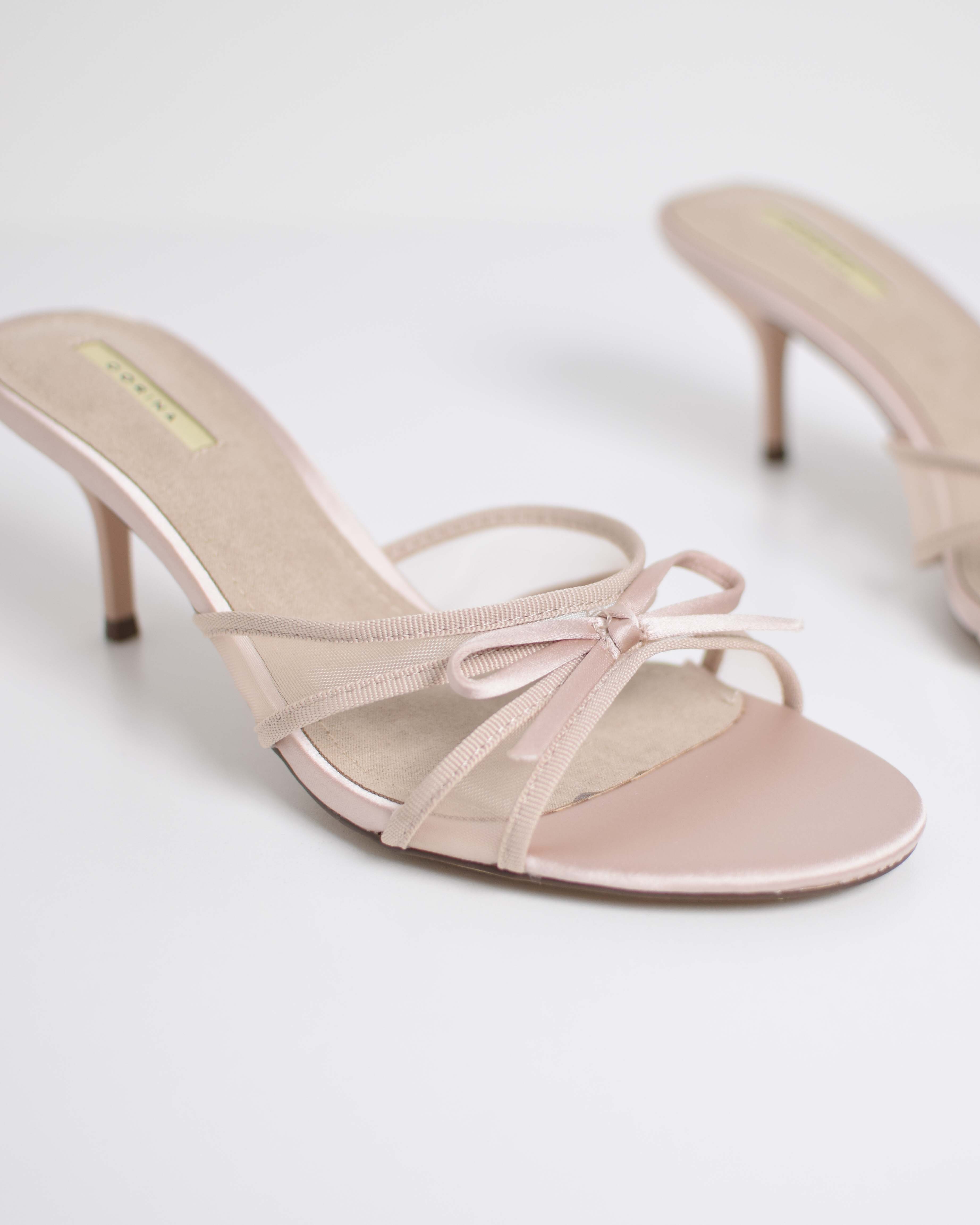 Sandalo Con Tacco E Fiocchetto
