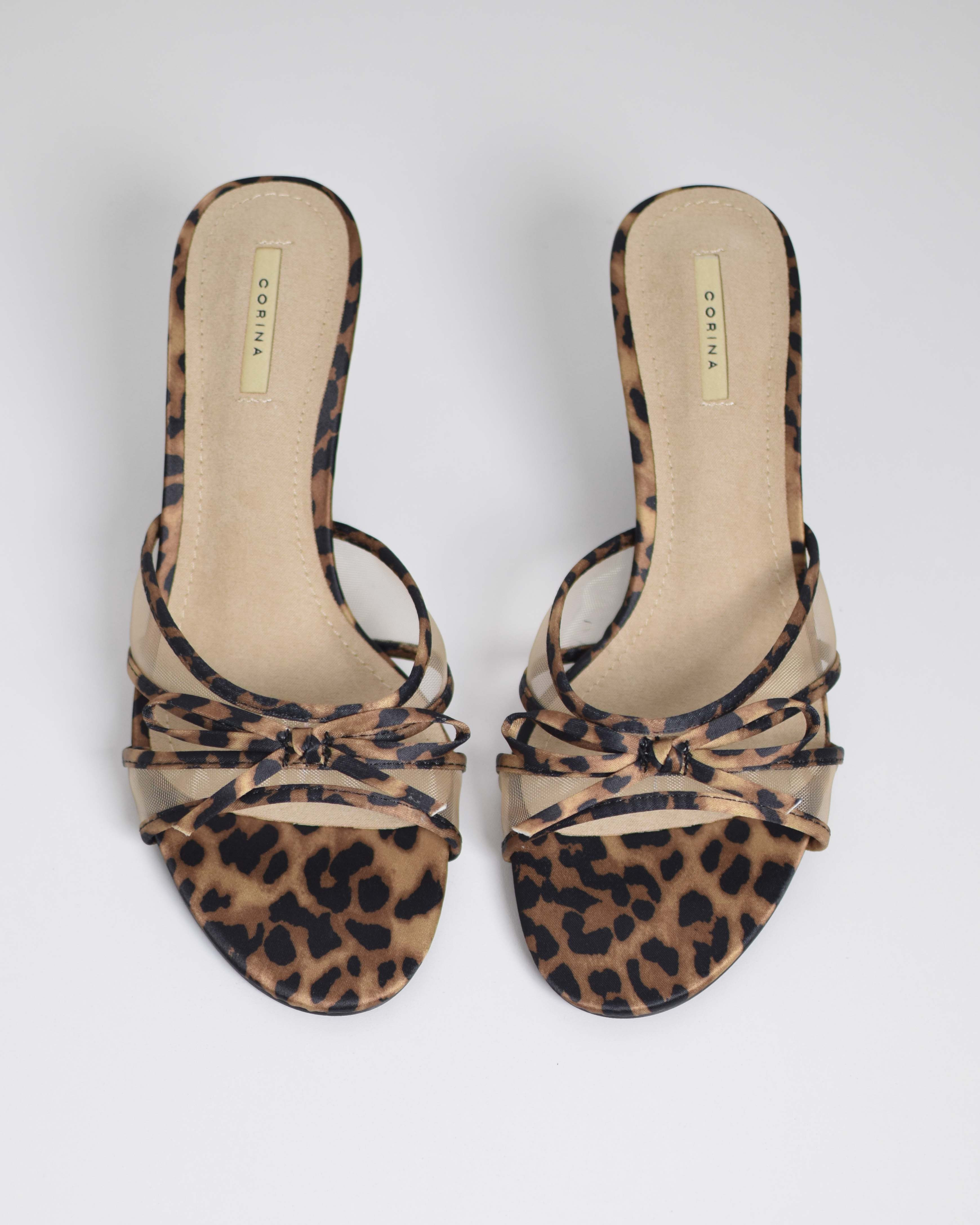 Sandalo Con Tacco E Fiocchetto