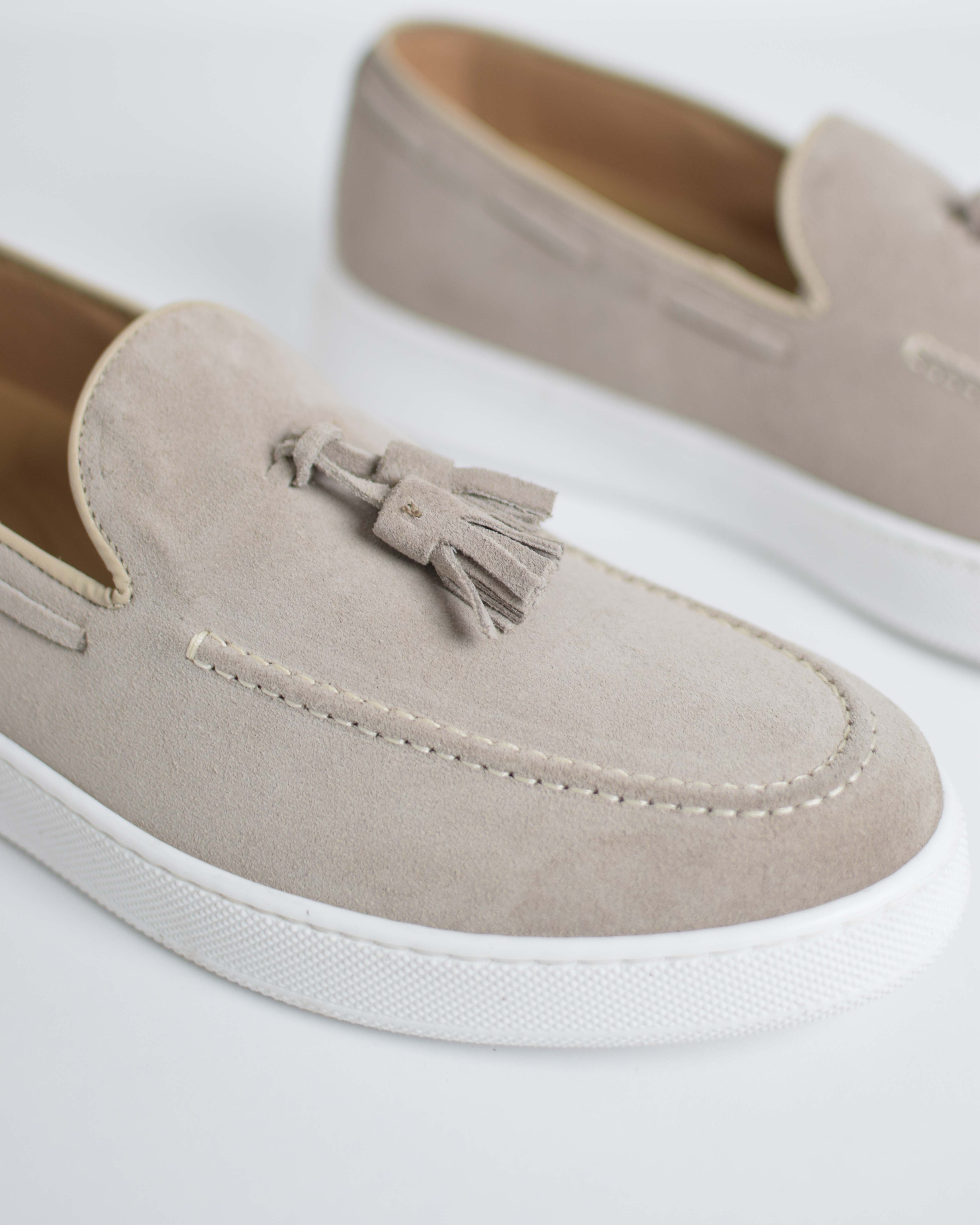 Suede tassel loafer