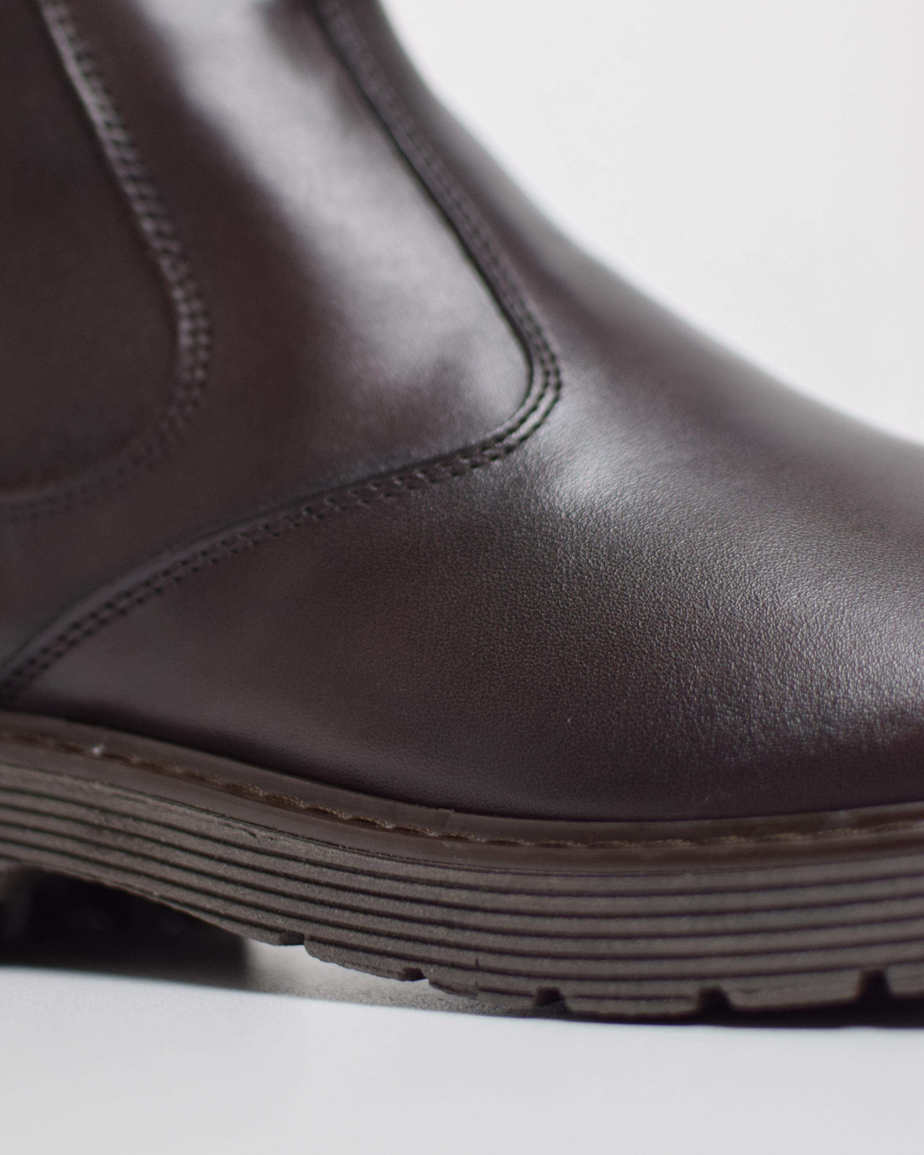 Stivaletti Chelsea In Pelle Suola Track