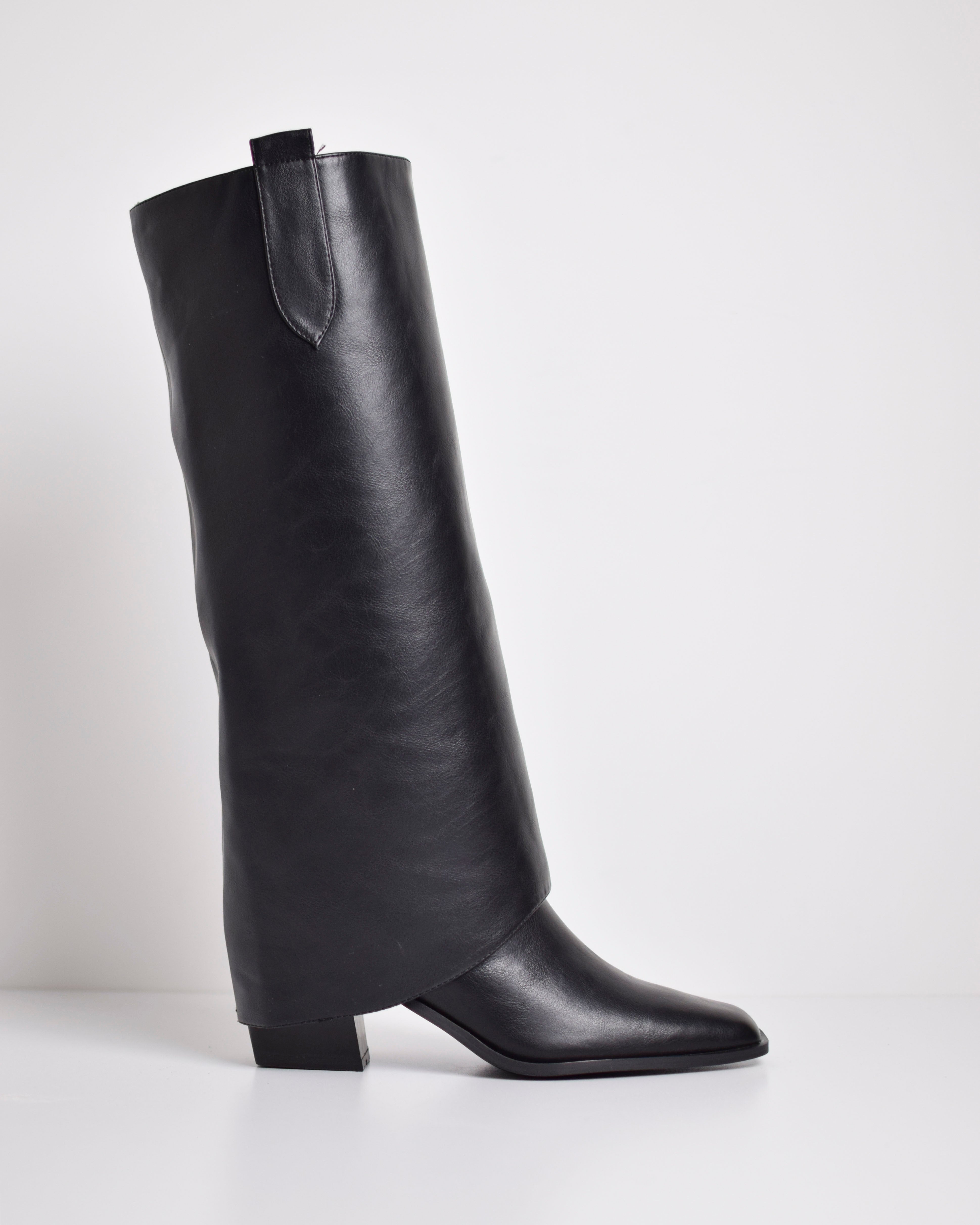 Stivale Con Risvolto