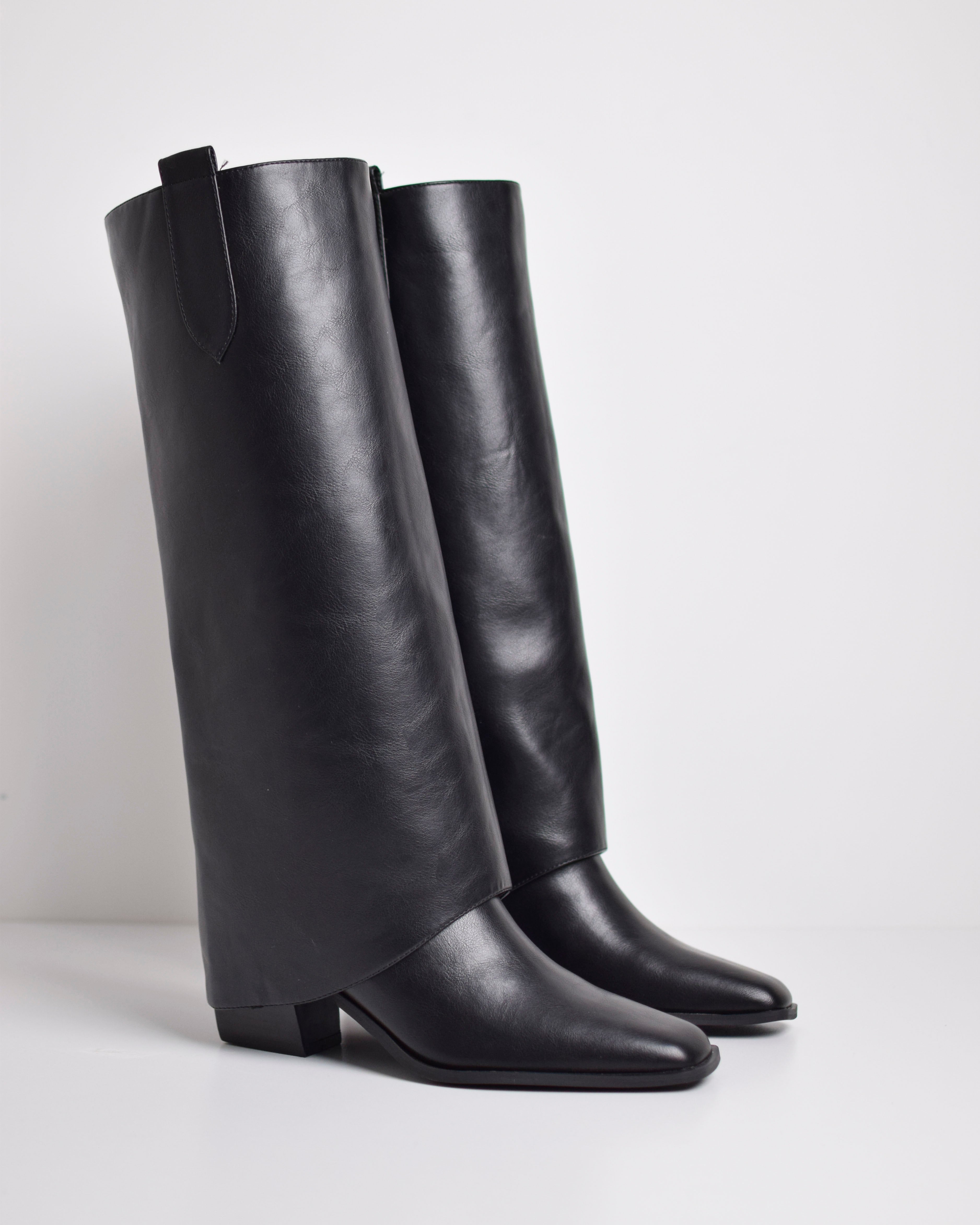 Stivale Con Risvolto