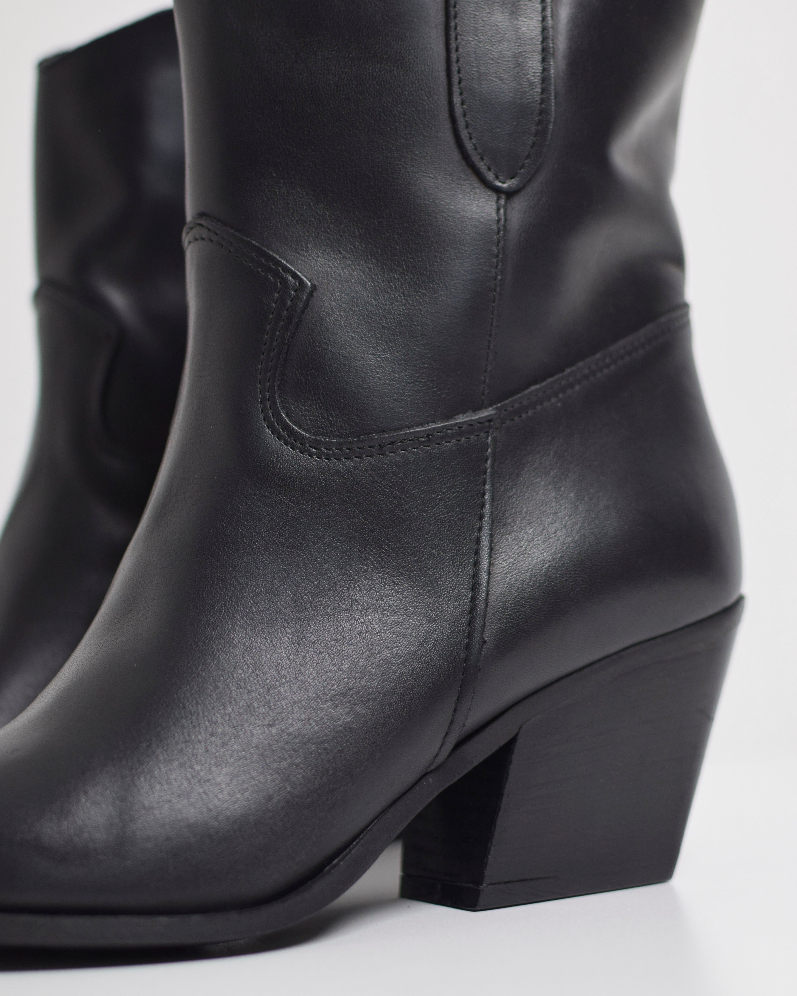 Texano Basso In Pelle