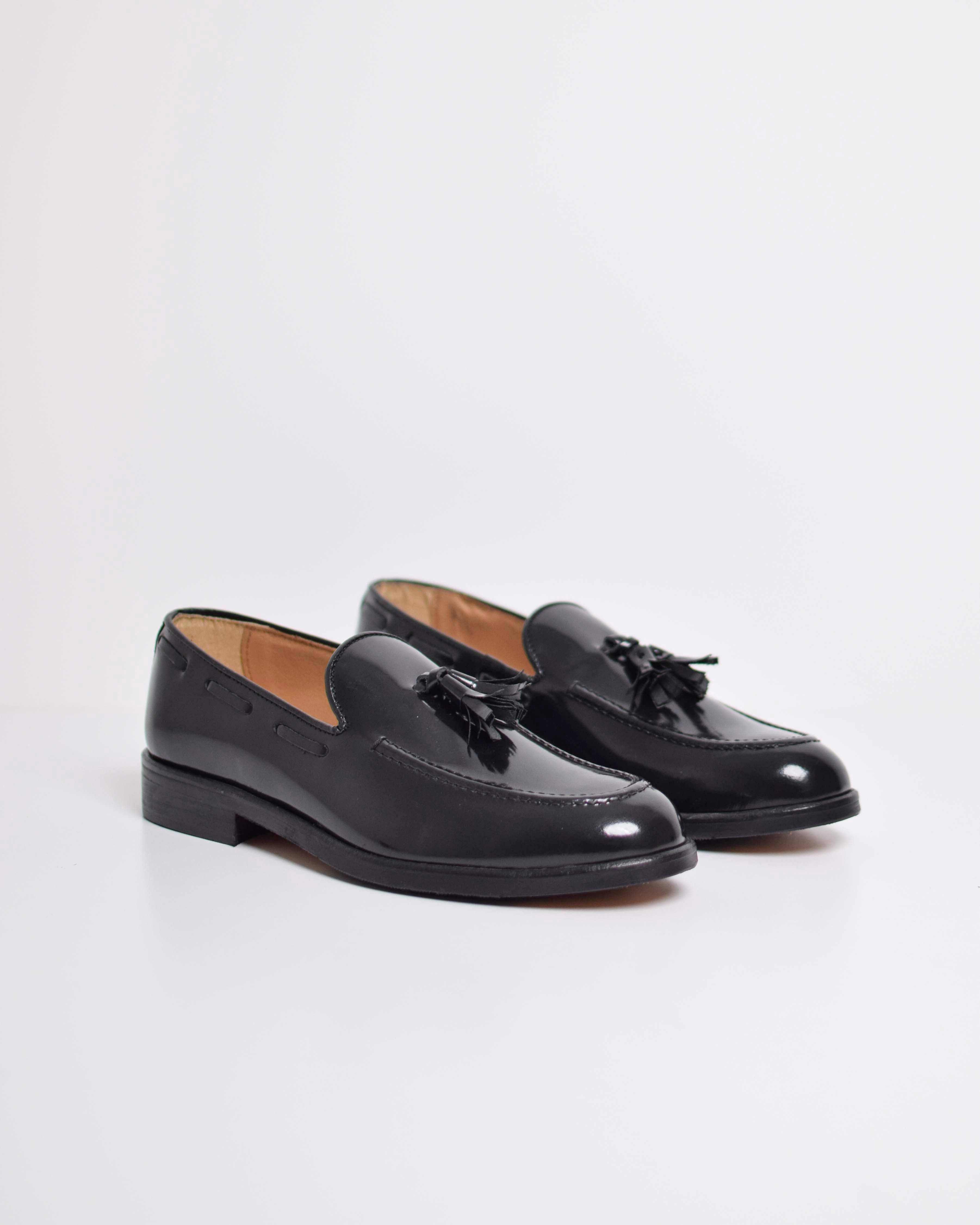 Leather tassel loafer