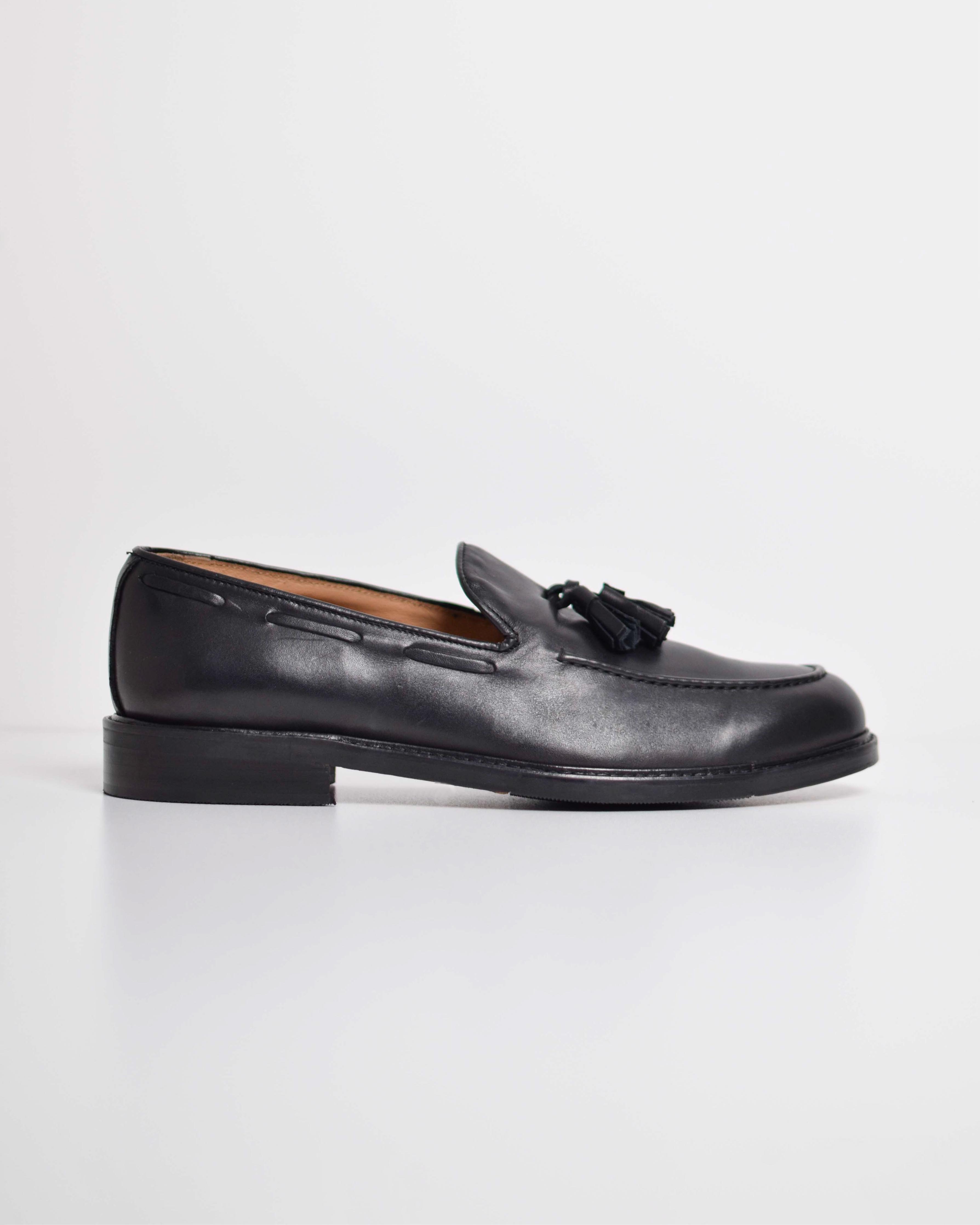 Leather tassel loafer