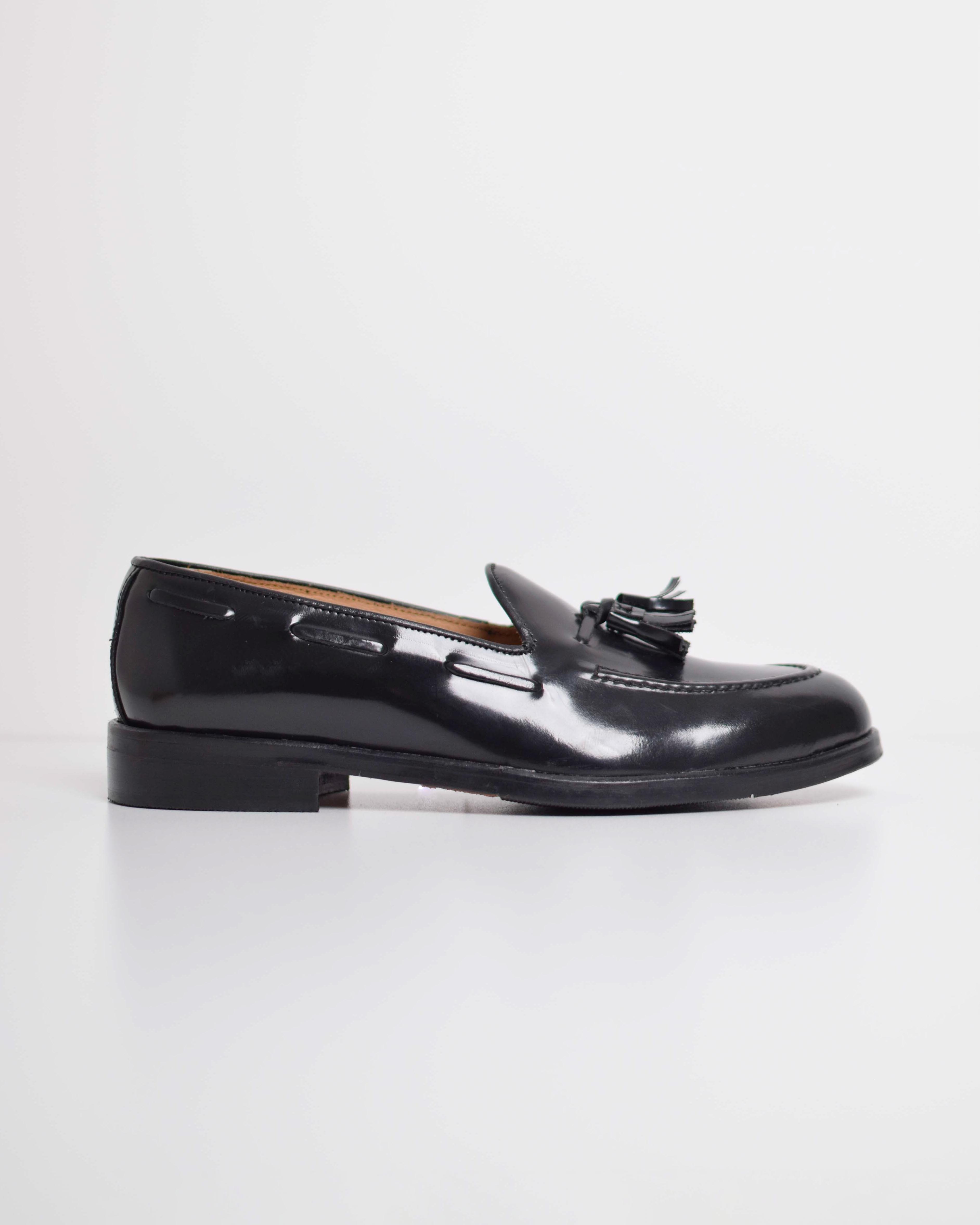 Leather tassel loafers