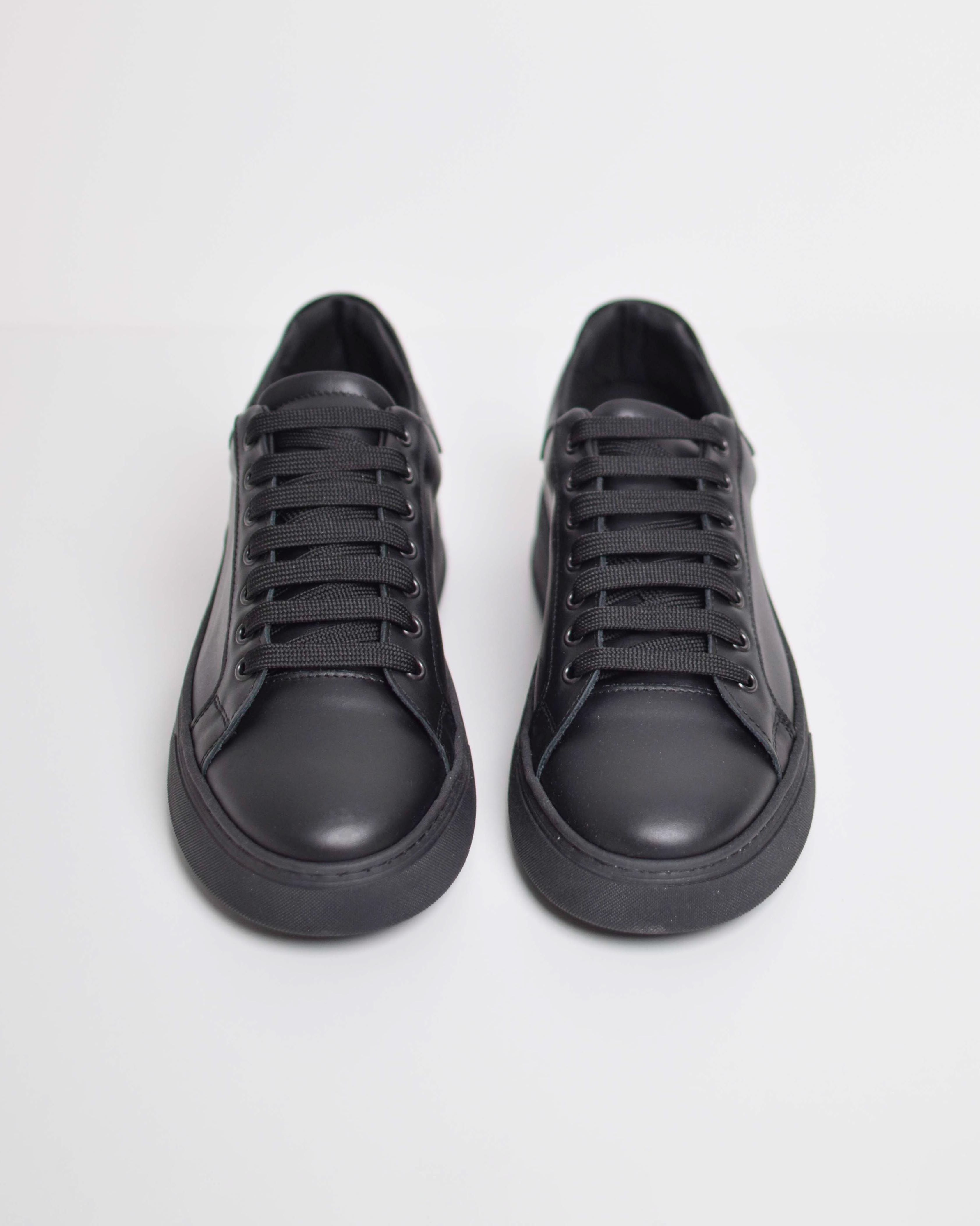 Leather sneakers