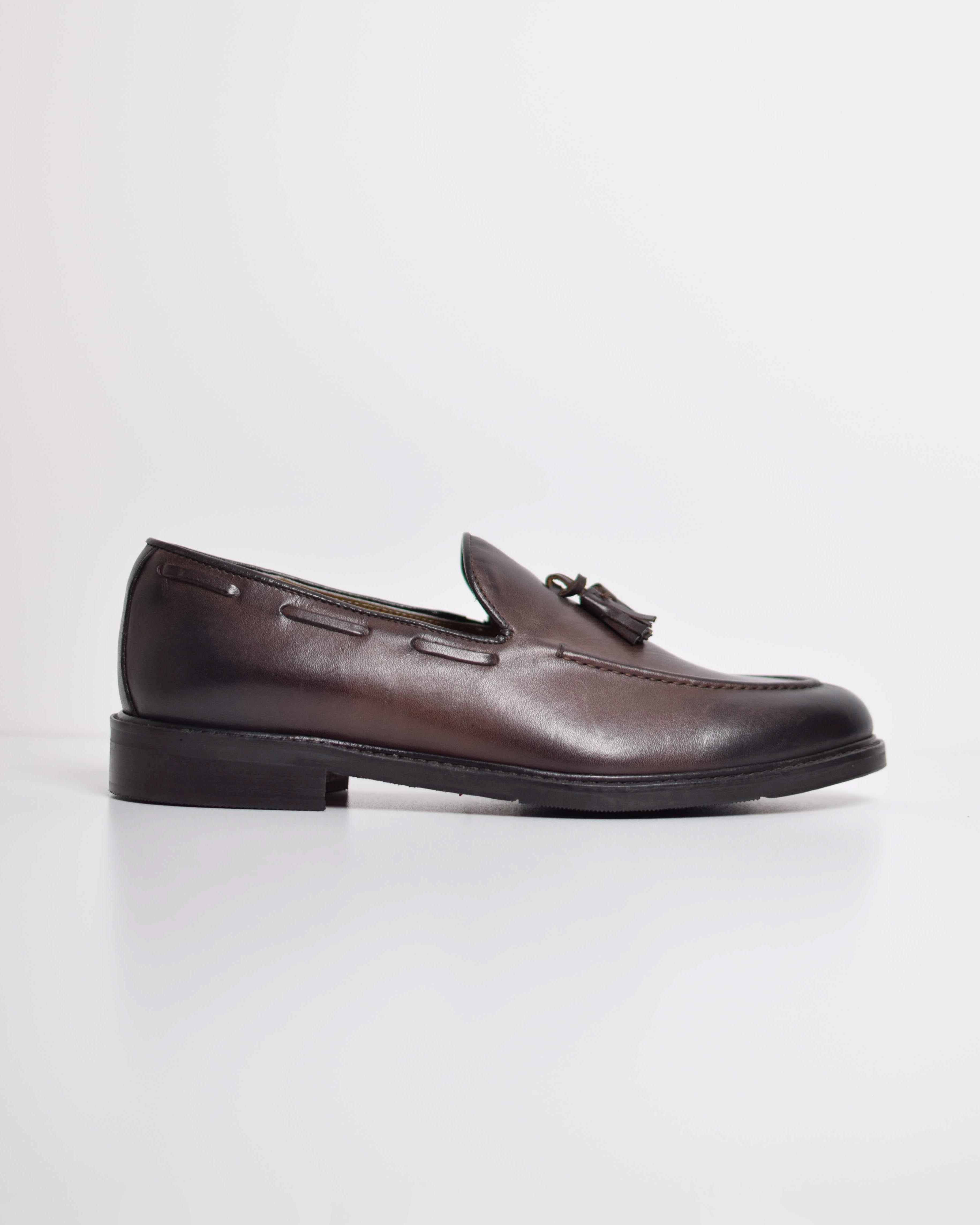 Leather tassel loafer