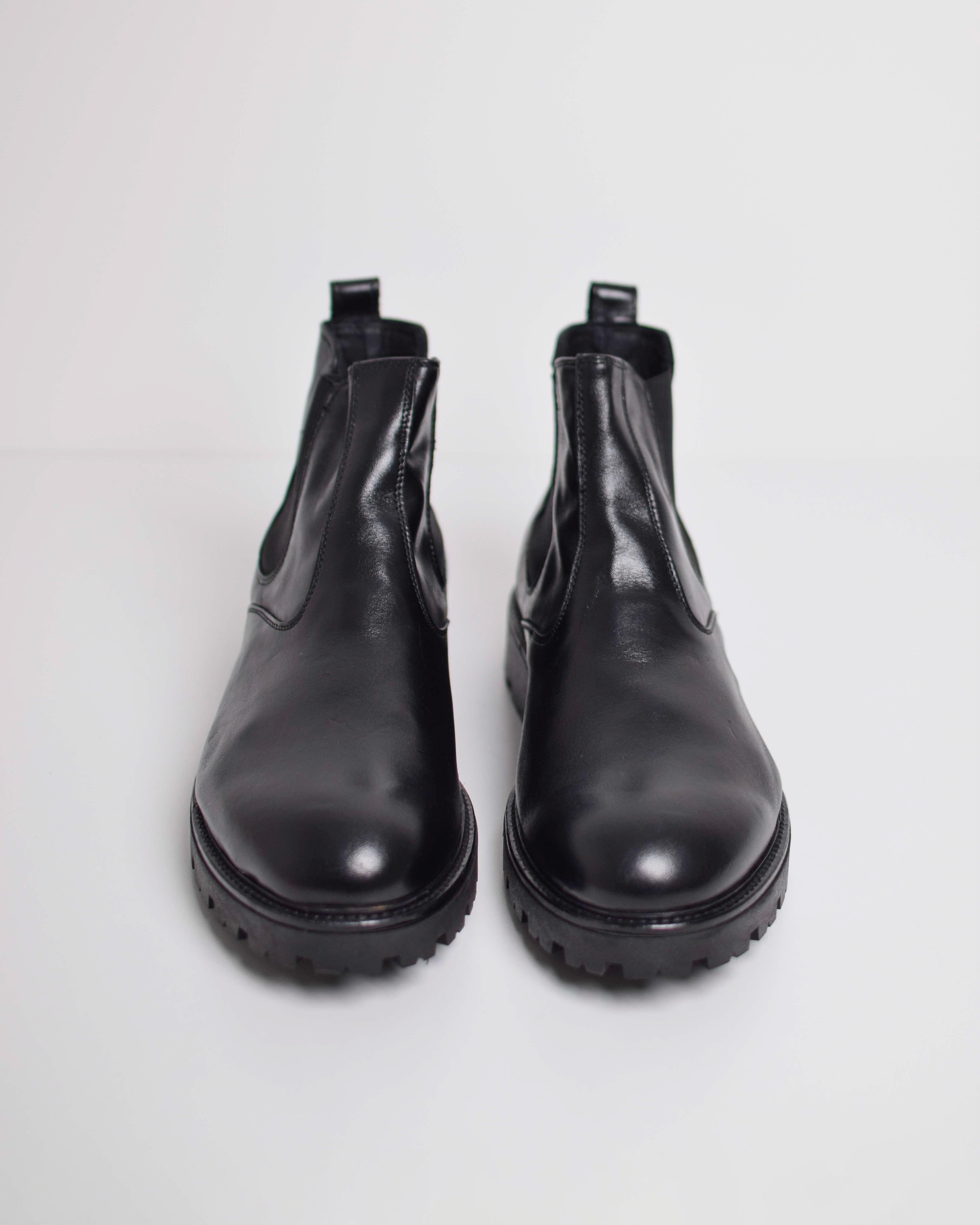 Leather Chelsea Boots