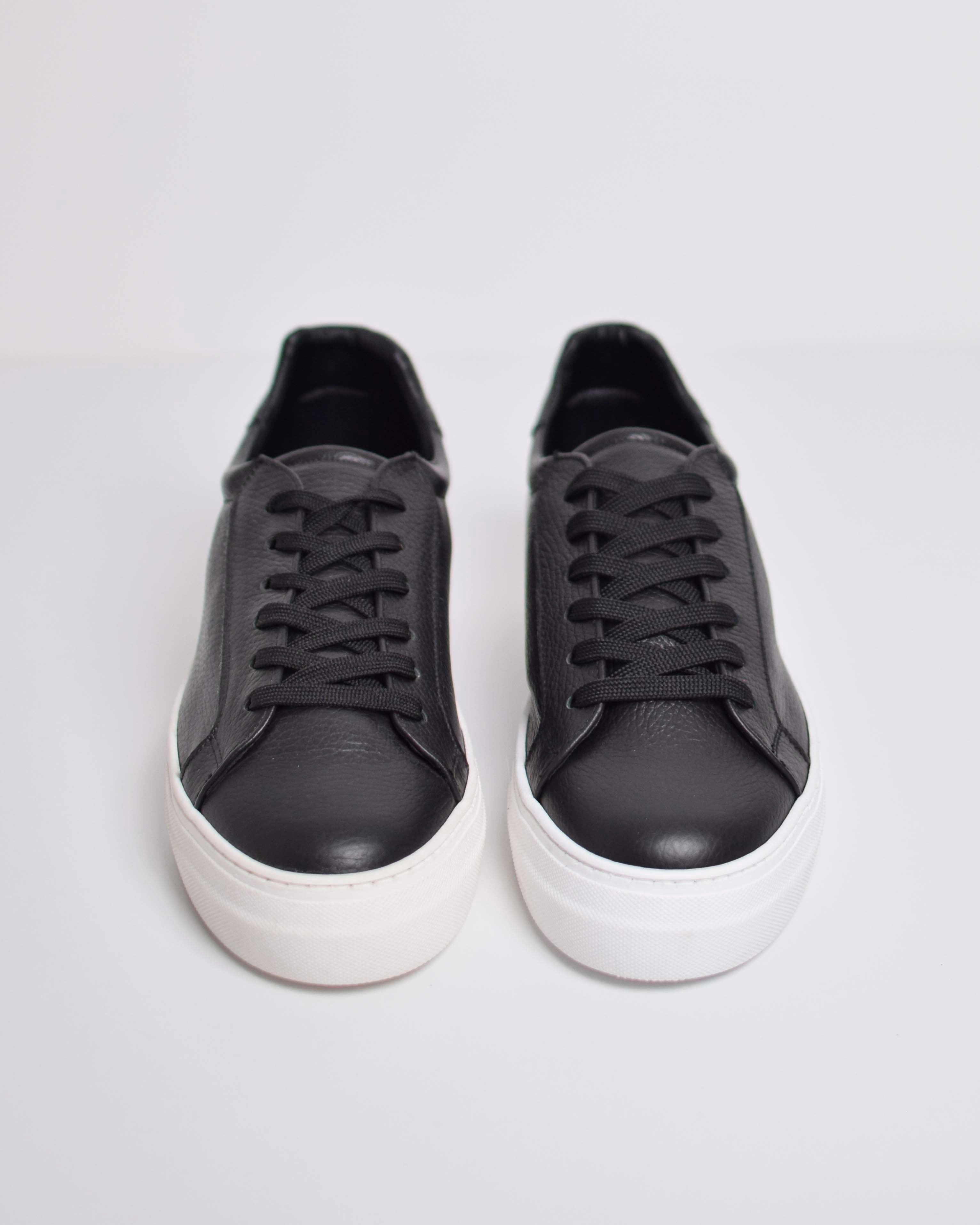 Leather sneakers