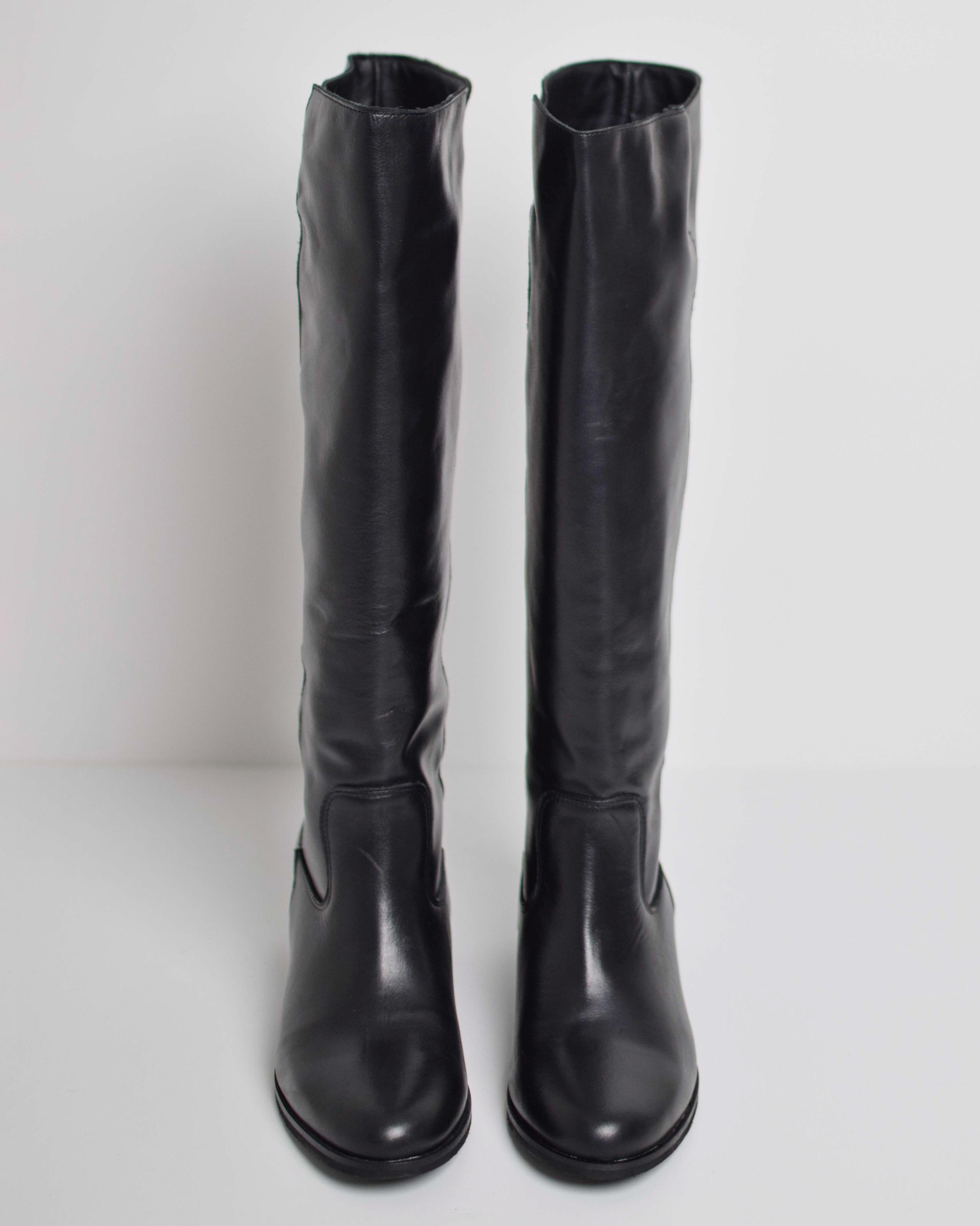 Leather riding boot