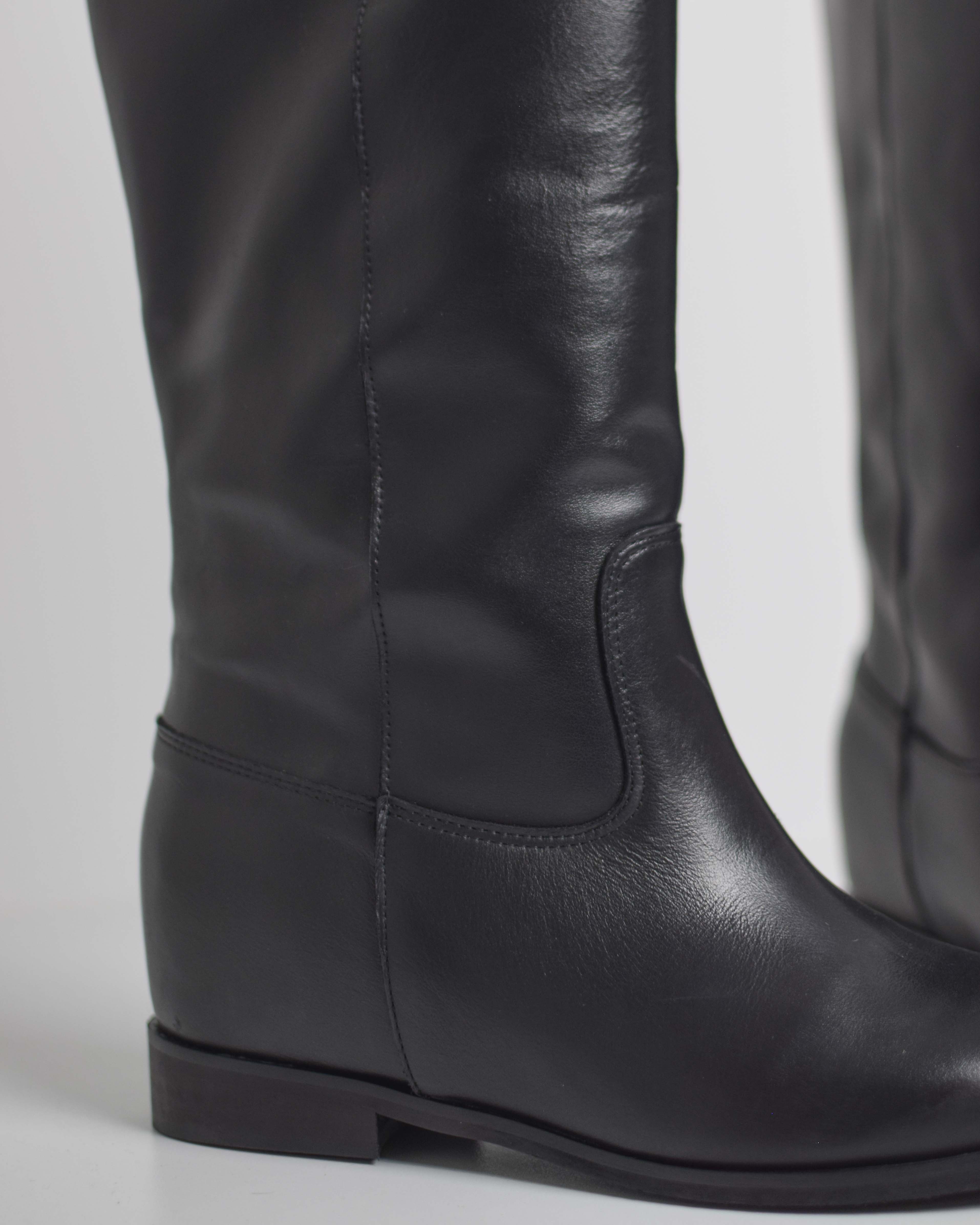 Leather riding boot