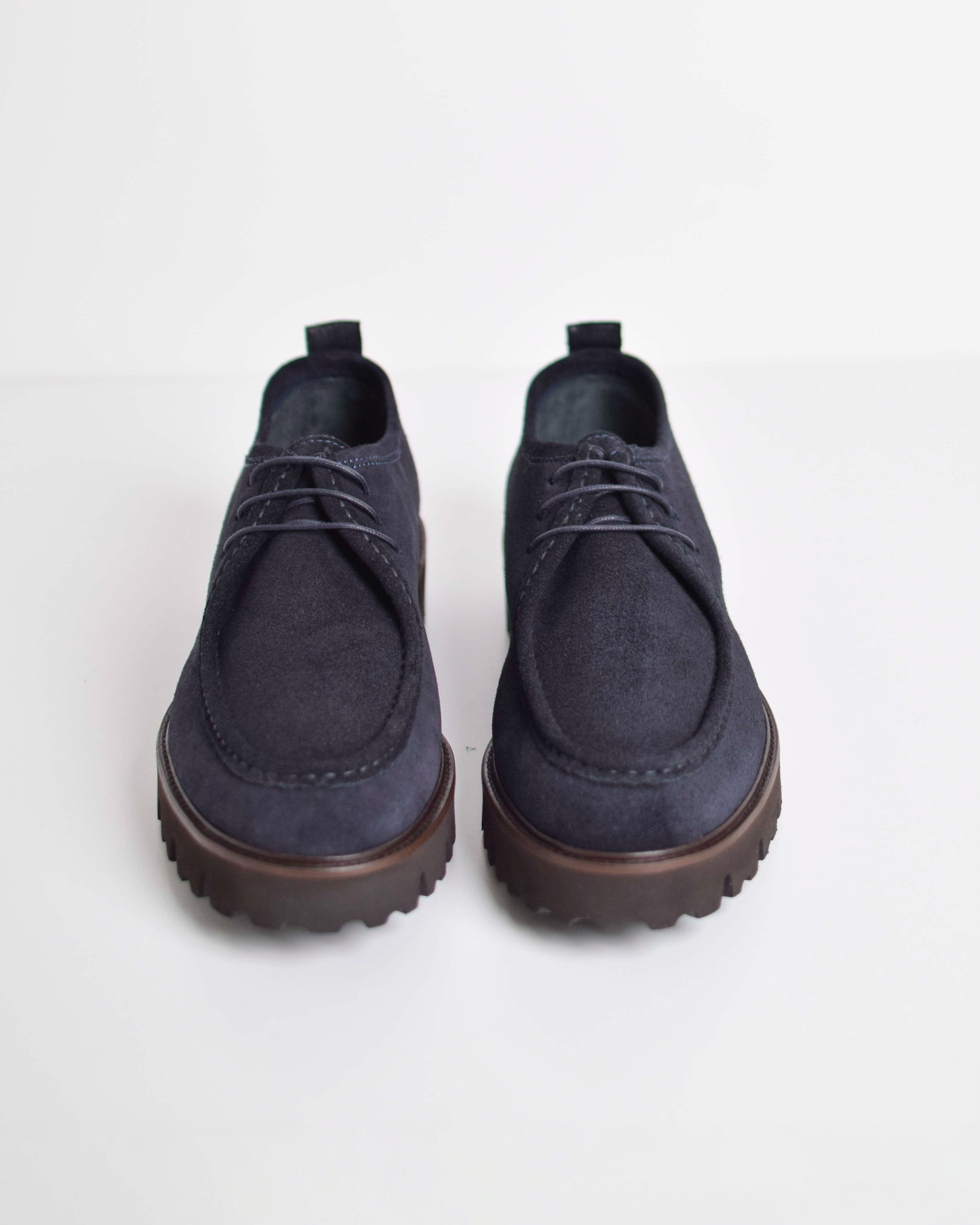 Leather engineer with track sole