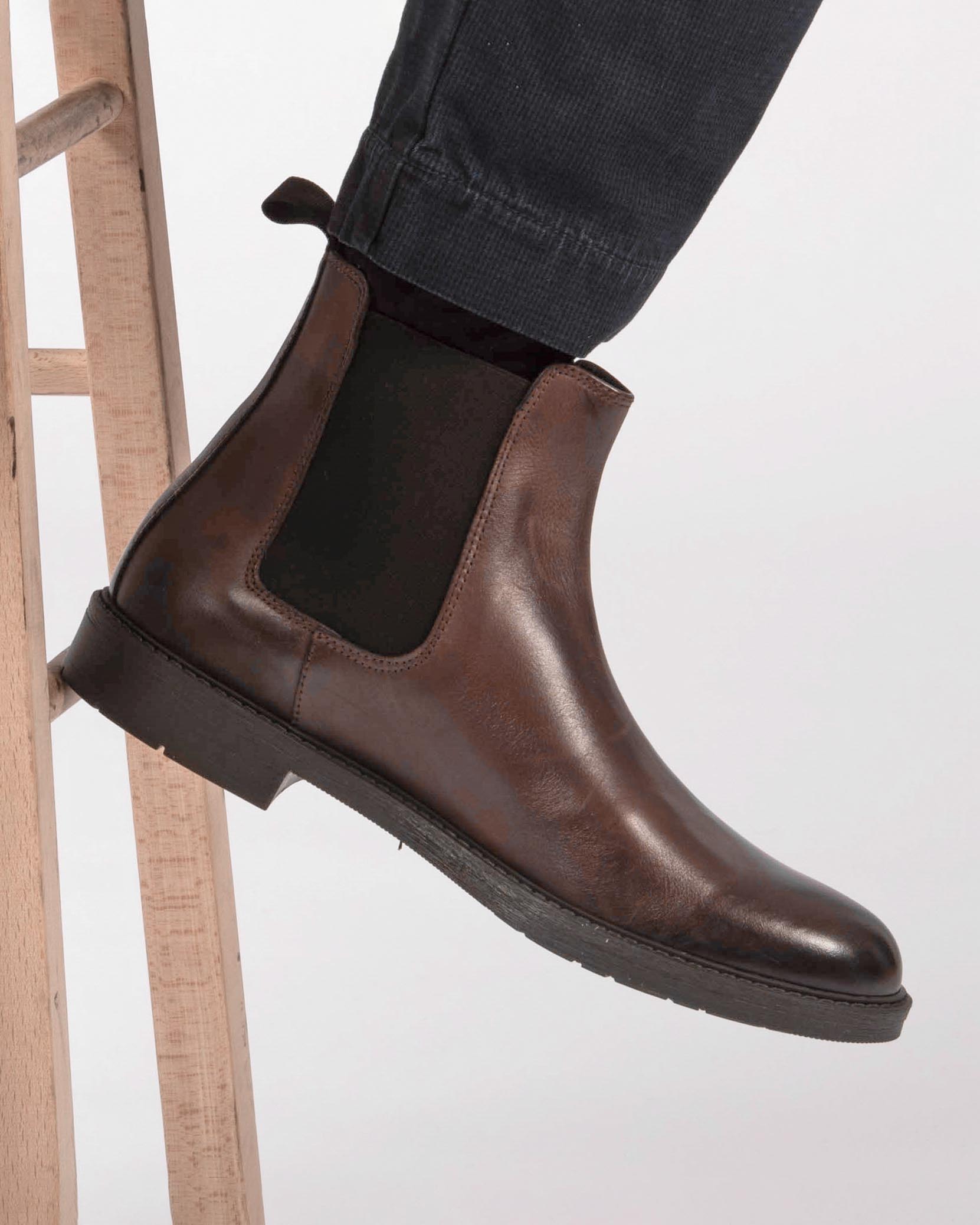 Leather Chelsea Boots