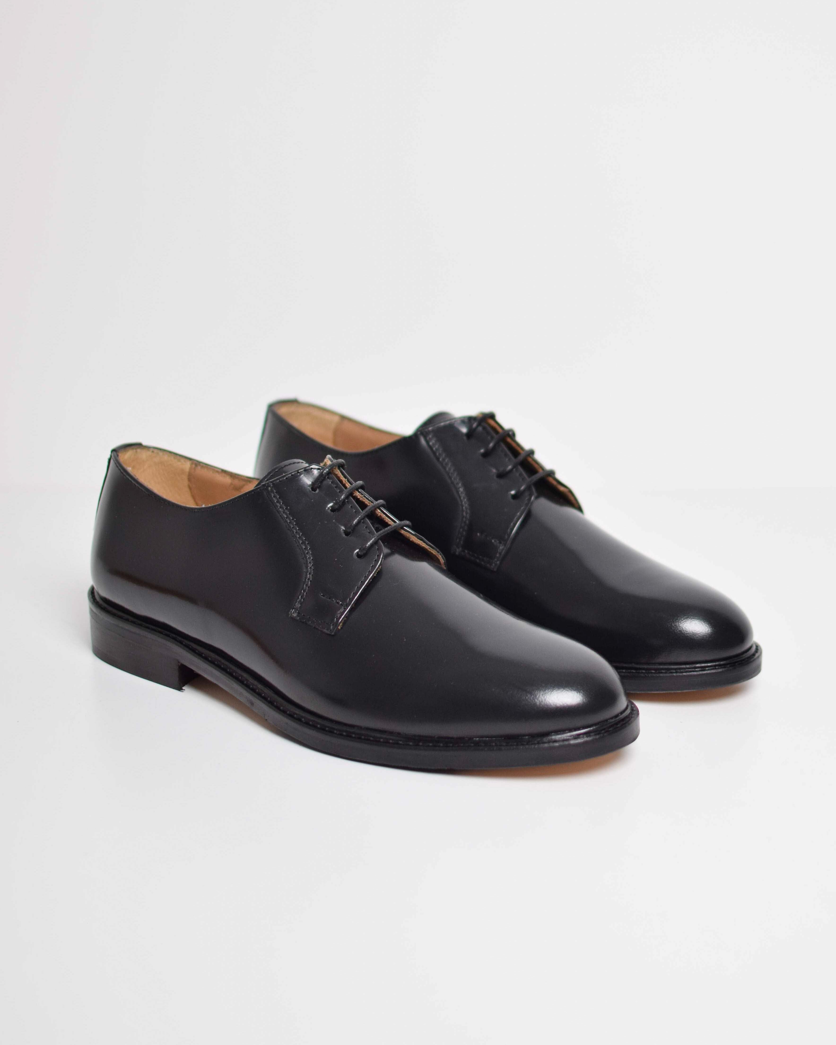 Stringate derby in pelle