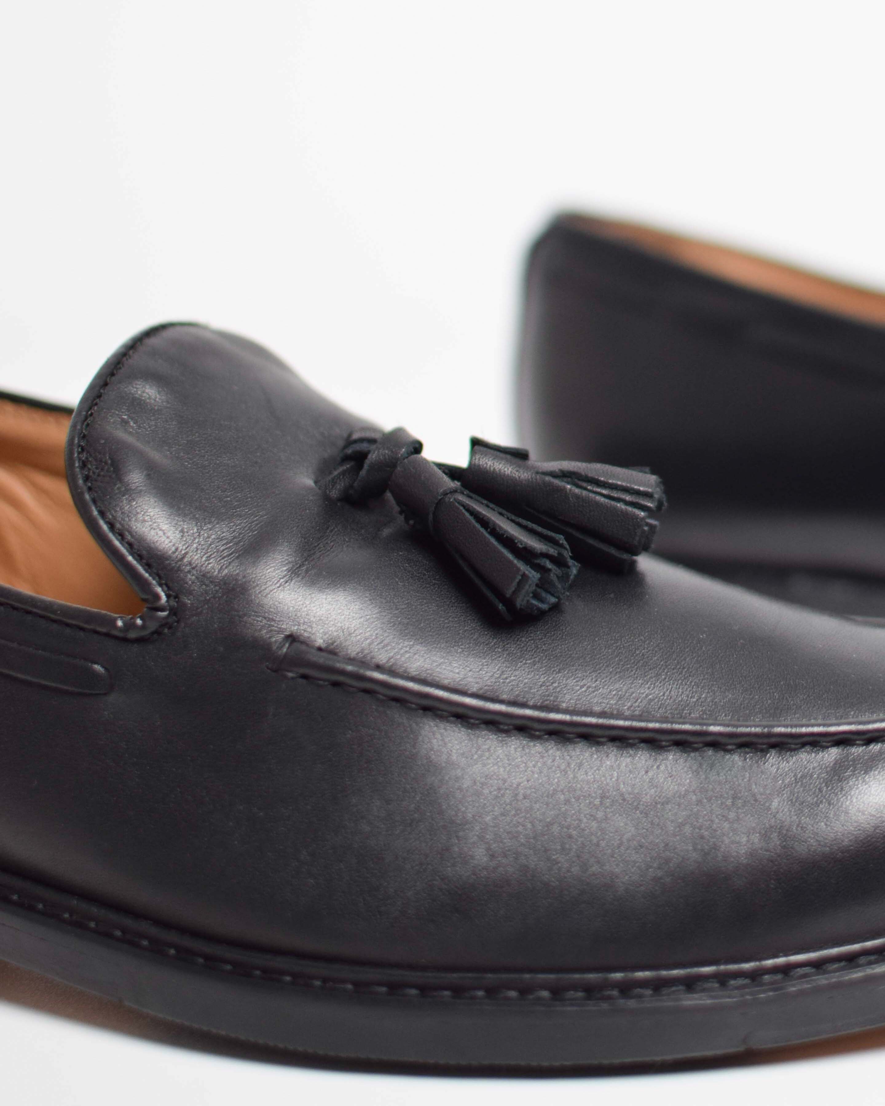 Leather tassel loafer